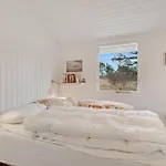 度假居 A In Quiet Tranquility 洛肯